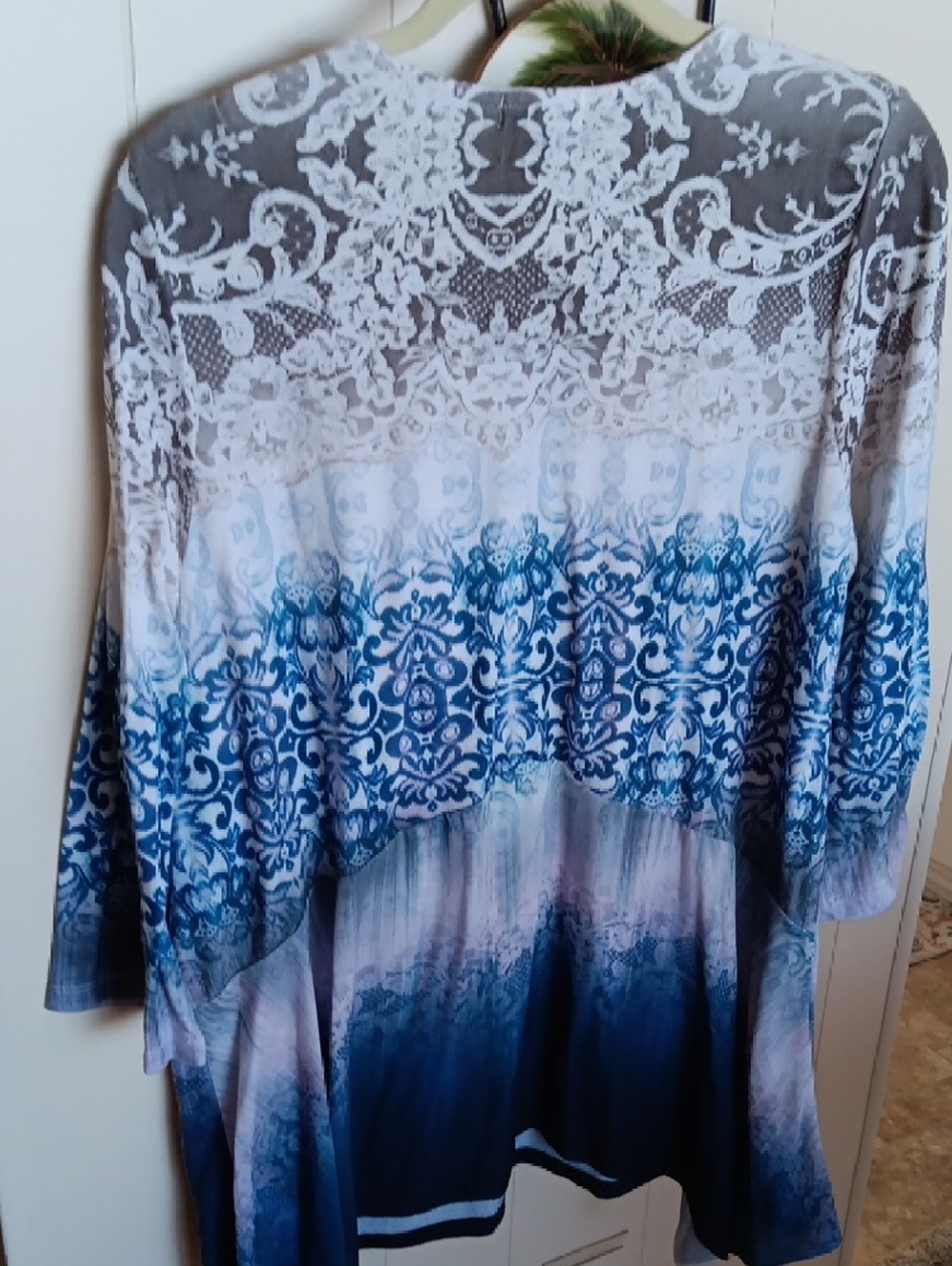 ONE WORLD Blue Ombre Beaded V-Neck Tunic - Picture 3 of 4
